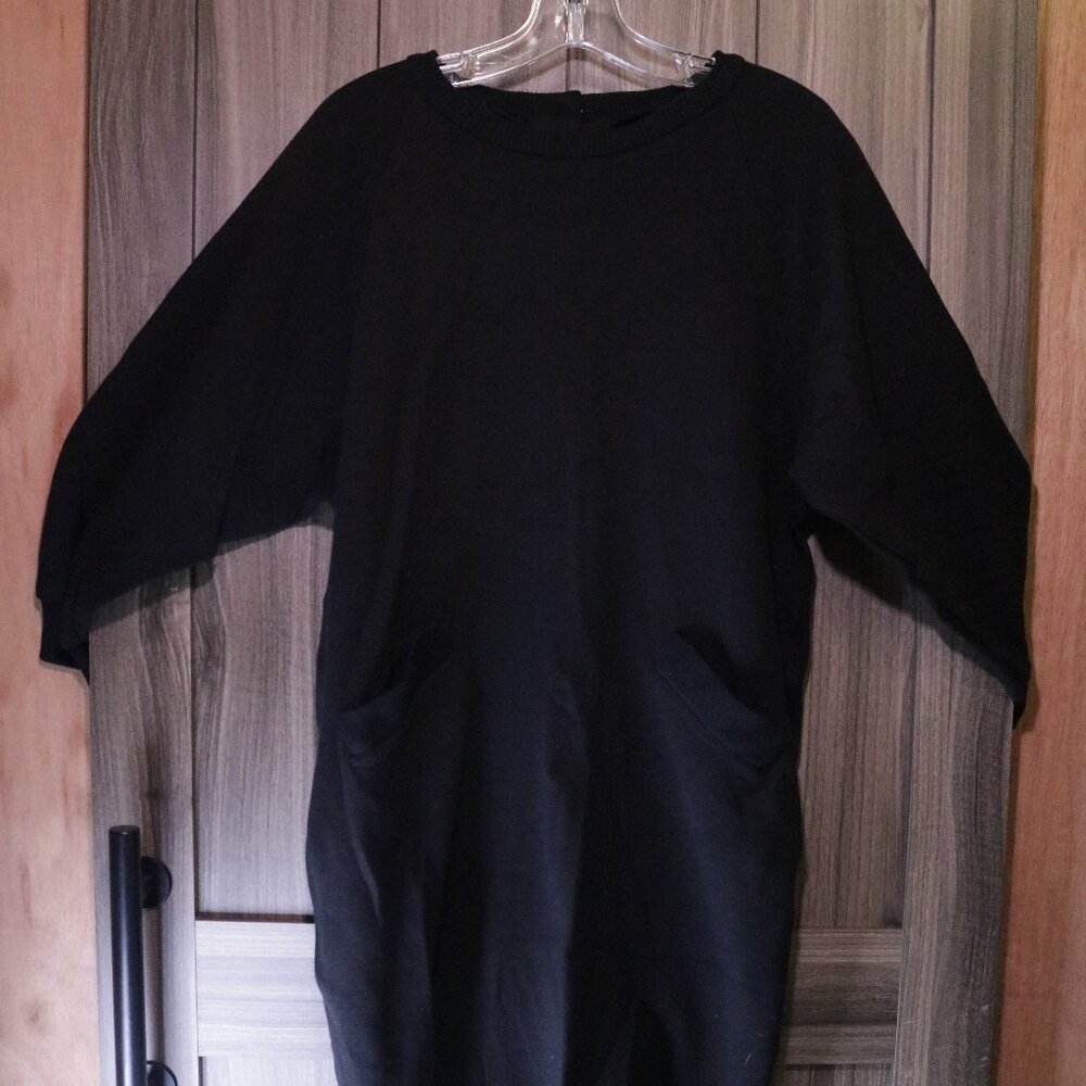 Vintage Alison J Sweaterdress with pockets and buttons down the back